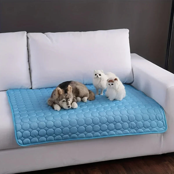 Summer-Pet-Ice-Pad-Cool-Sleeping-Mat-Breathable-Ice-Silk-Washable-Pet-Bed-Durable-Dog-Cat.png